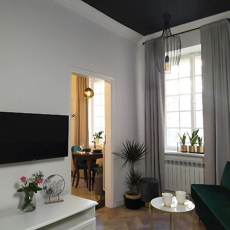 Ndm Apartament Варшава Экстерьер фото